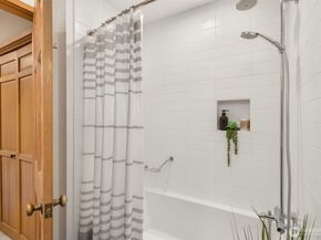 8151 NE Hidden Cove Road, Bainbridge Island WA 98110
