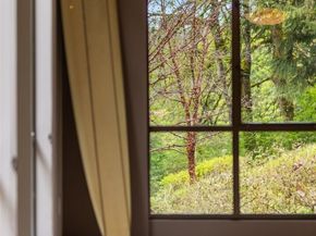 8151 NE Hidden Cove Road, Bainbridge Island WA 98110