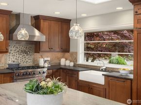 61 Cascade Key, Bellevue WA 98006