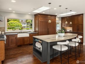 61 Cascade Key, Bellevue WA 98006