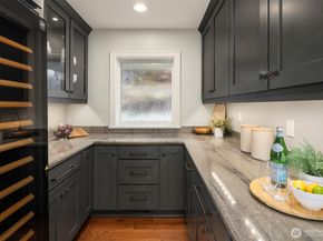 61 Cascade Key, Bellevue WA 98006
