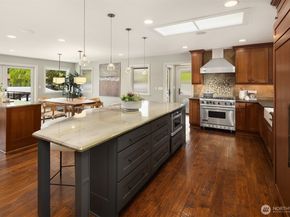 61 Cascade Key, Bellevue WA 98006