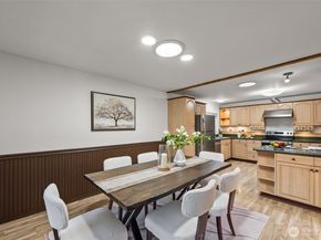 8215 172nd Avenue NE, Redmond WA 98052