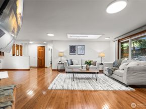 8215 172nd Avenue NE, Redmond WA 98052