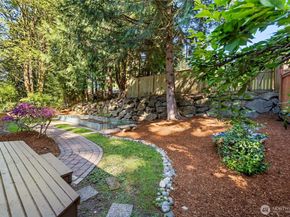 8215 172nd Avenue NE, Redmond WA 98052