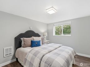 2122 N 128th Street, Seattle WA 98133