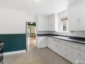 308 NE 50th Street, Seattle WA 98105