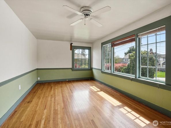 308 NE 50th Street, Seattle WA 98105