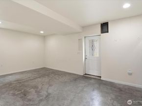 308 NE 50th Street, Seattle WA 98105
