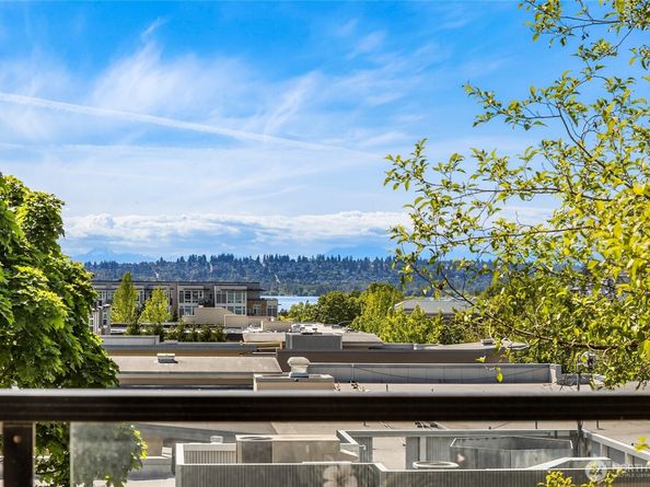 410 2nd Avenue S 111, Kirkland WA 98033