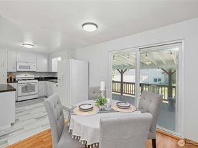 17023 113th Avenue SE, Renton WA 98055