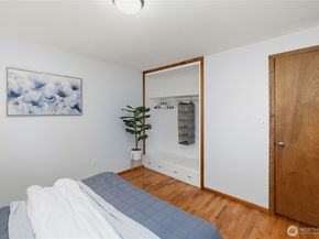 17023 113th Avenue SE, Renton WA 98055
