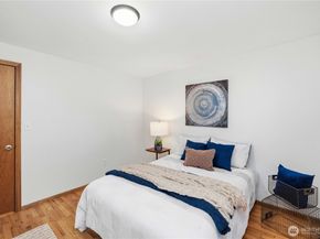 17023 113th Avenue SE, Renton WA 98055