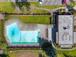 11008 NE 68th St 728, Kirkland WA 98033