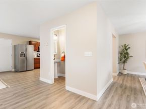 3919 154th Place SE, Bothell WA 98012