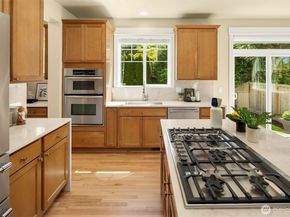 16517 SE 66th Street, Bellevue WA 98006