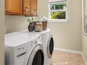 16517 SE 66th Street, Bellevue WA 98006