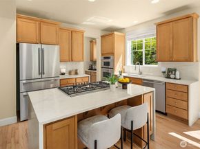 16517 SE 66th Street, Bellevue WA 98006