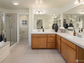 16517 SE 66th Street, Bellevue WA 98006