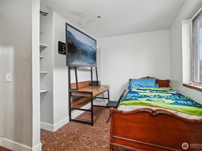 13043 40th Avenue S, Tukwila WA 98168