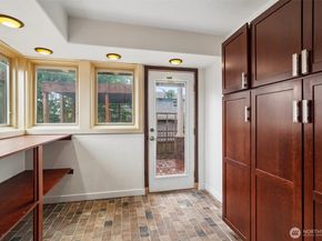 13043 40th Avenue S, Tukwila WA 98168