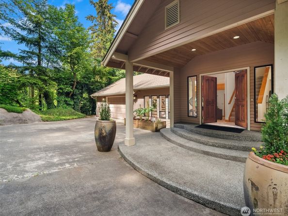 22808 105th Avenue SW, Vashon WA 98070