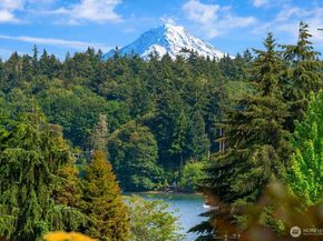 22808 105th Avenue SW, Vashon WA 98070