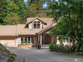 22808 105th Avenue SW, Vashon WA 98070