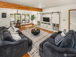 22808 105th Avenue SW, Vashon WA 98070