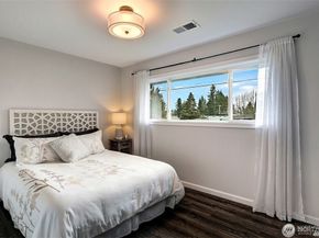 3708 NE 22nd Street, Renton WA 98056