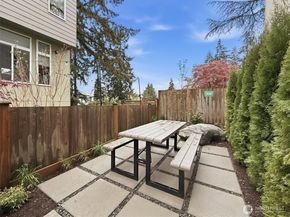 14610 Corliss Avenue N A, Shoreline WA 98133