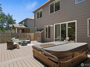 13758 174th Avenue SE, Renton WA 98059