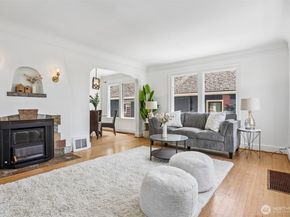 3920 Ashworth Avenue N, Seattle WA 98103
