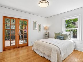 3920 Ashworth Avenue N, Seattle WA 98103