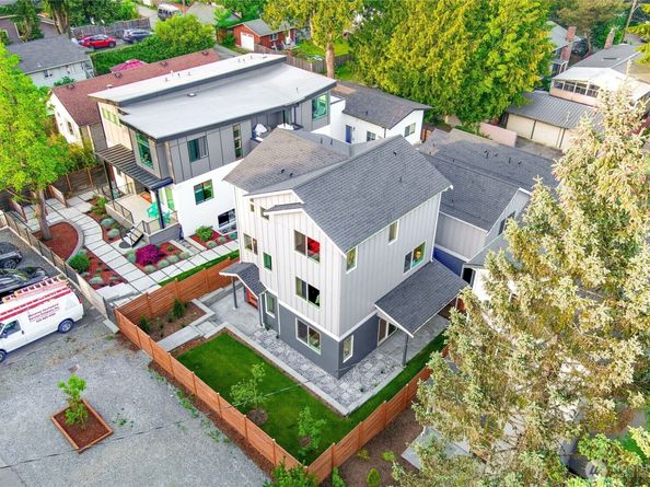 10708 Linden Avenue N, Seattle WA 98133