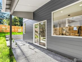 10708 Linden Avenue N, Seattle WA 98133
