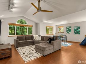 6183 NE 187th Place, Kenmore WA 98028