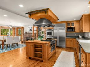 6183 NE 187th Place, Kenmore WA 98028