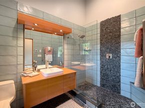 16857 Palatine Avenue N, Shoreline WA 98133