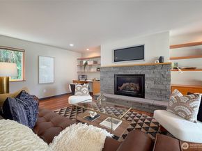 16857 Palatine Avenue N, Shoreline WA 98133