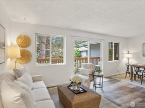 17110 NE 45th Street 30, Redmond WA 98052