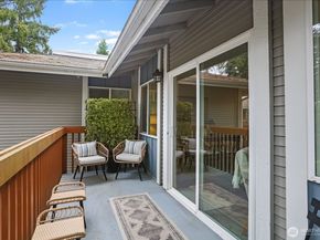 17110 NE 45th Street 30, Redmond WA 98052