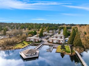 17110 NE 45th Street 30, Redmond WA 98052