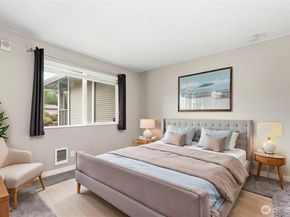 17310 NE 45th Street 118, Redmond WA 98052