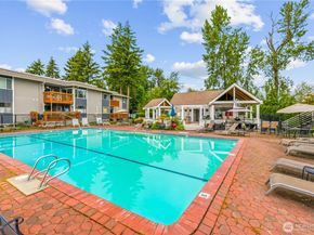 17310 NE 45th Street 118, Redmond WA 98052
