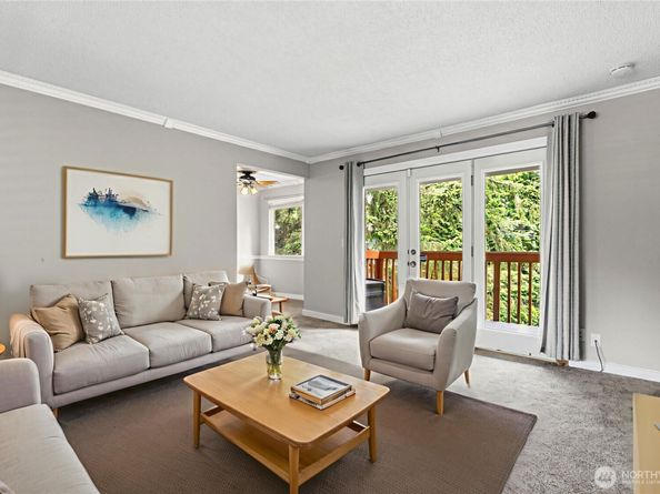 17310 NE 45th Street 118, Redmond WA 98052