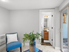 4429 41st Avenue SW B, Seattle WA 98116