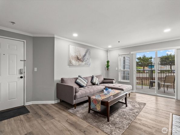 215 100th Street SW A106, Everett WA 98204