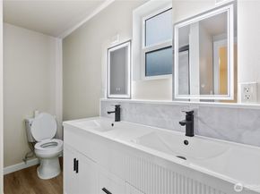 421 4th Street NE, Auburn WA 98002