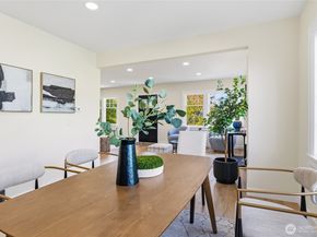 331 NE 53rd Street, Seattle WA 98105